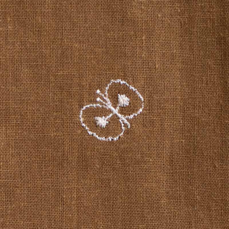 50 minä perhonen Linen Embroidery | Chou Cho Brown